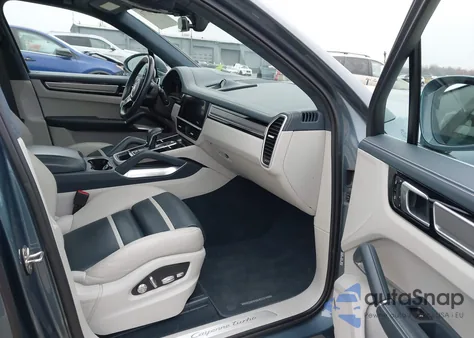 2020 Porsche Cayenne Turbo z USA, uszkodzony, nr VIN WP1AF2AY6LDA39609